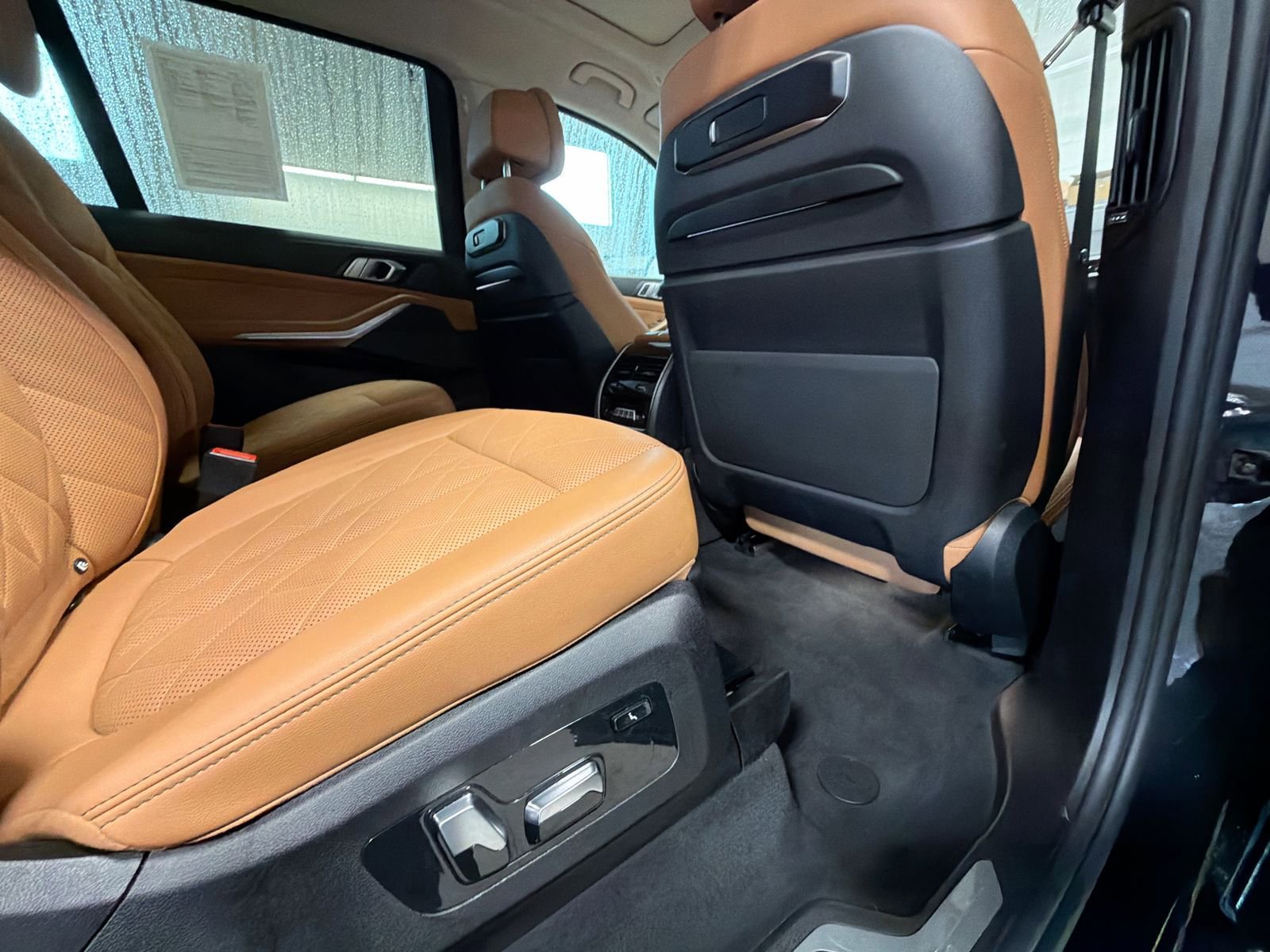 Used 2023 BMW X7 xDrive40i w/ Premium Package AWD/4WD image 27