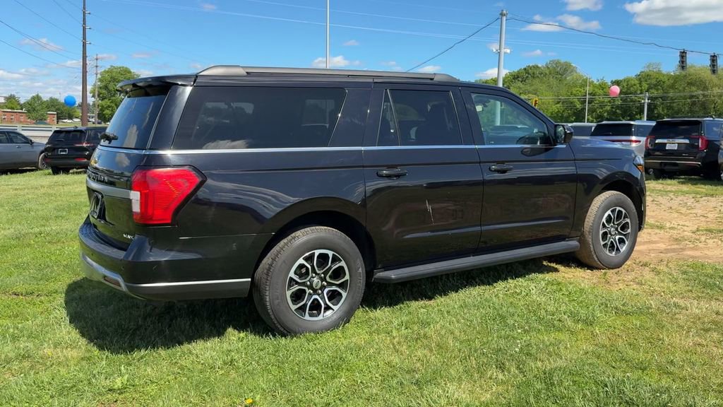 Used 2024 Ford Expedition Max XLT RWD image 7