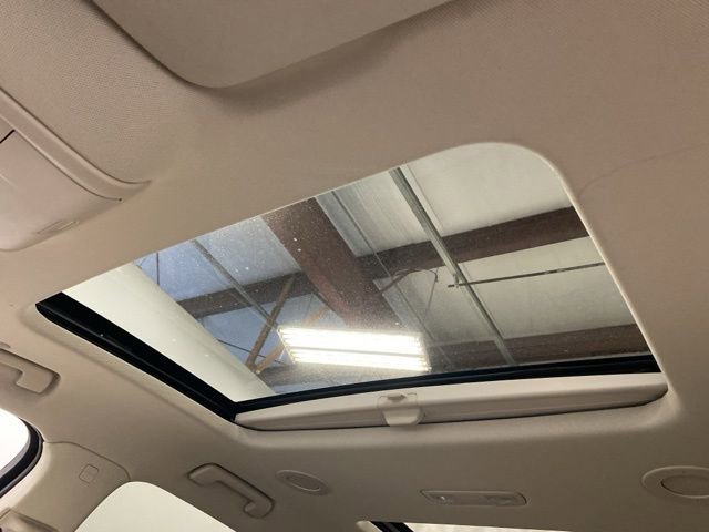 Used 2023 Buick Enclave Essence w/ Experience Buick Package image 16