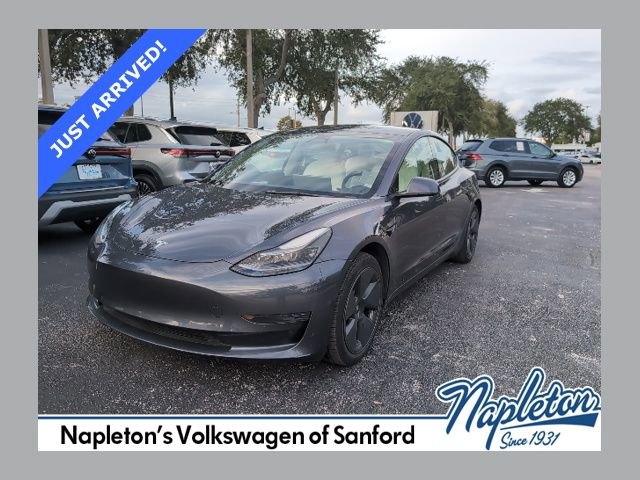Used 2022 Tesla Model 3 image 1