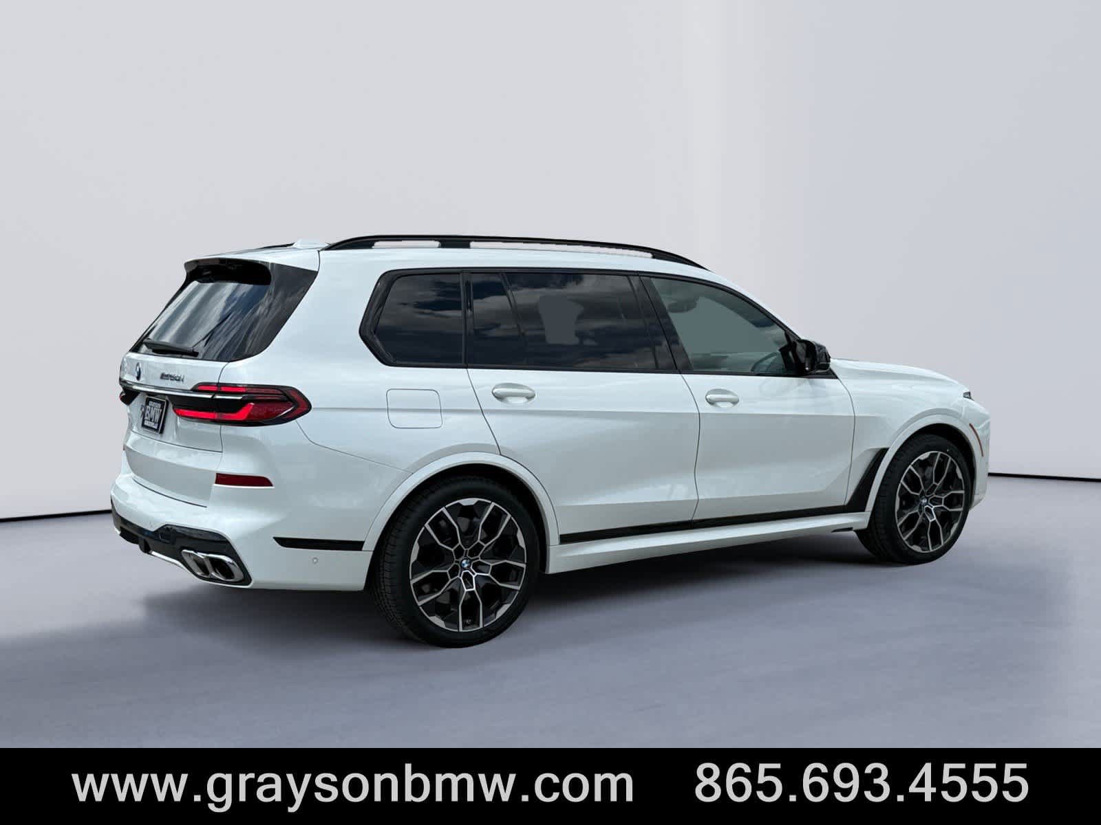 Used 2026 BMW X7 M60i AWD/4WD image 3