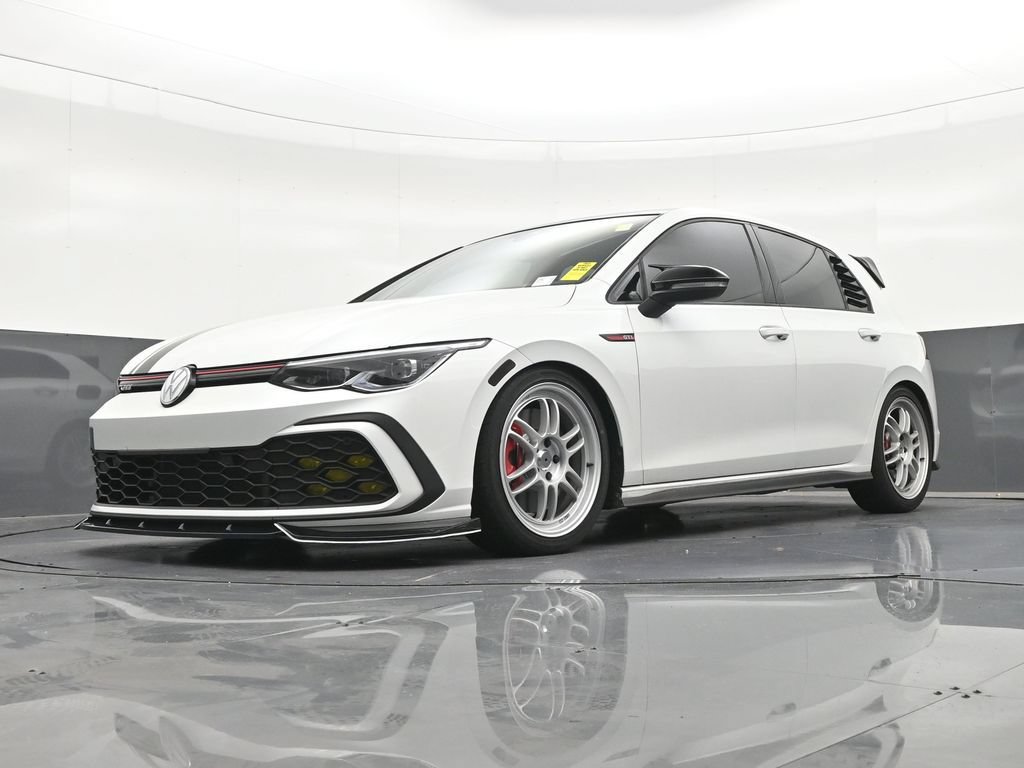 Used 2024 Volkswagen GTI SE FWD image 23