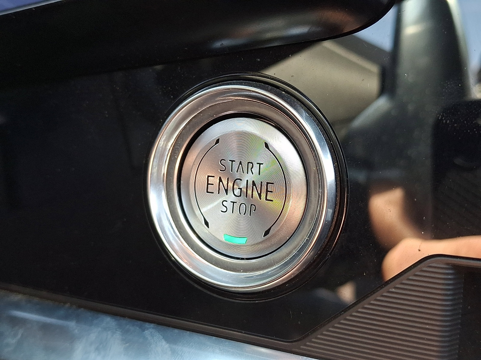 Used 2020 Chevrolet Corvette Stingray Coupe w/ Z51 Performance Package image 20