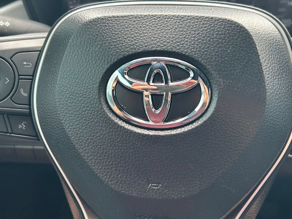 Used 2025 Toyota Corolla SE FWD image 33