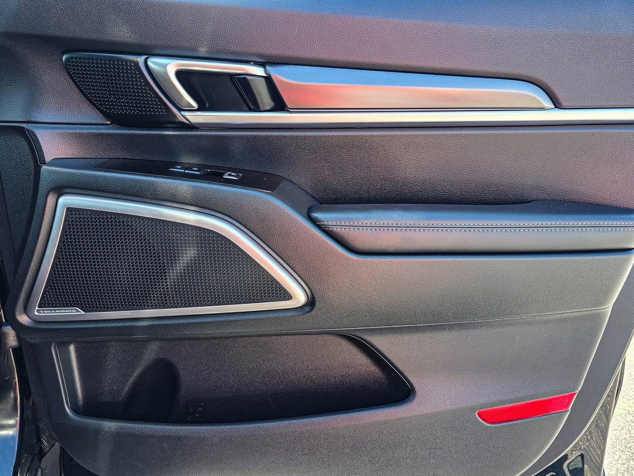 Used 2025 Kia Telluride S image 44