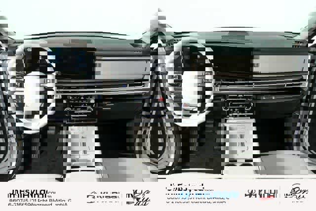 New 2025 Hyundai Santa Fe SE image 17