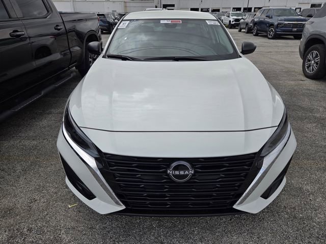 Used 2025 Nissan Altima 2.5 S FWD image 2