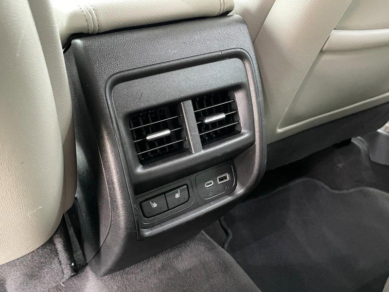 Used 2023 Cadillac XT4 Luxury image 17