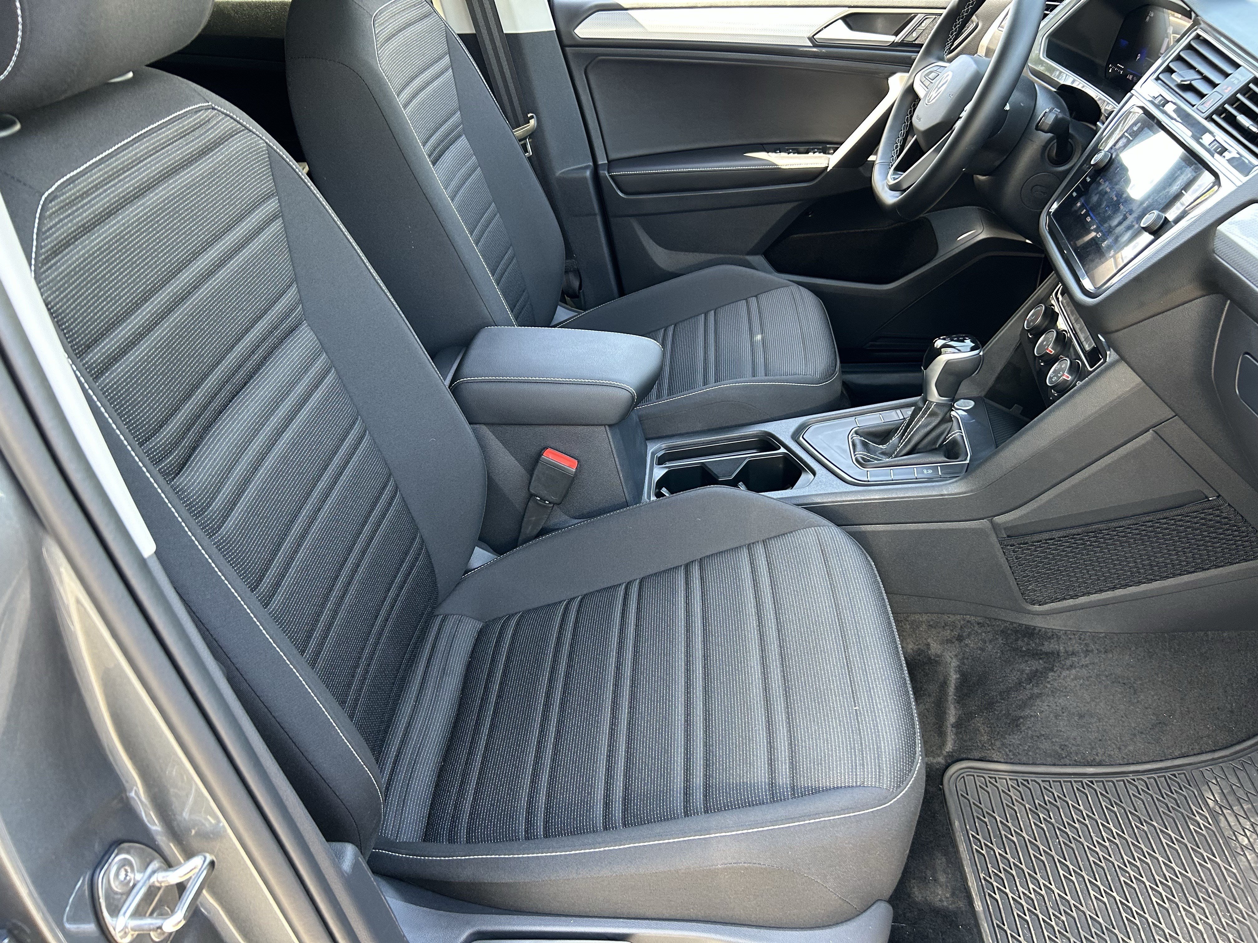 Used 2024 Volkswagen Tiguan S FWD image 9