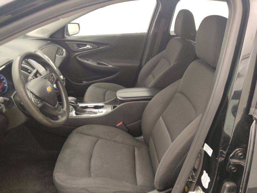 Used 2022 Chevrolet Malibu LT FWD image 17