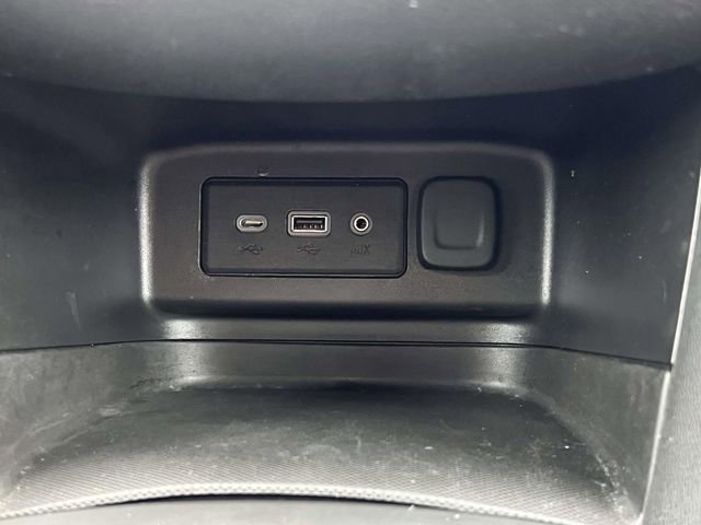 Used 2019 Chevrolet Equinox LT FWD image 25