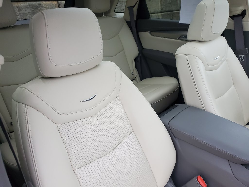 Used 2023 Cadillac XT5 Premium Luxury w/ LPO, Floor Liner Package AWD/4WD image 37