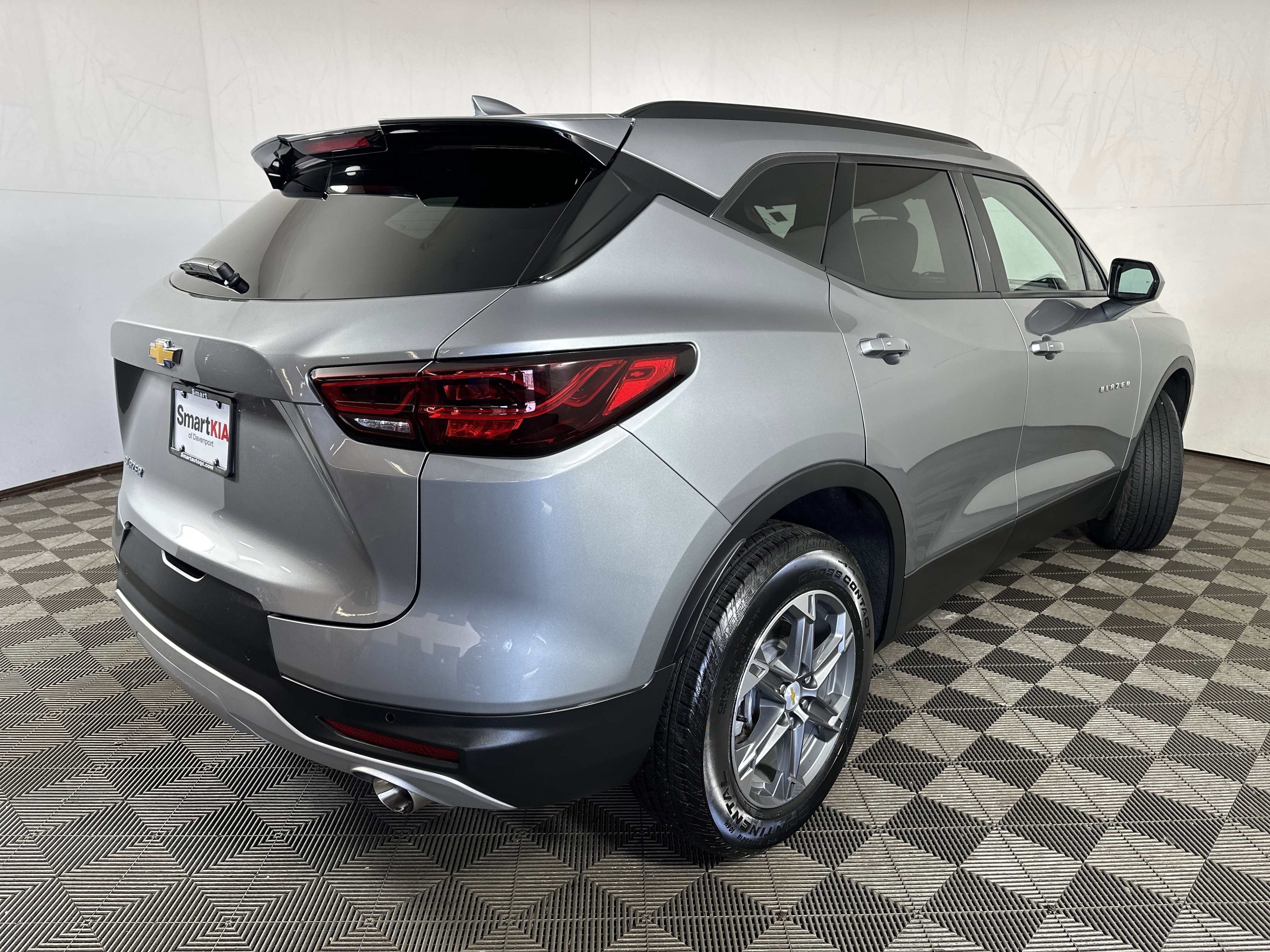 Used 2024 Chevrolet Blazer LT w/ Convenience Package FWD image 7