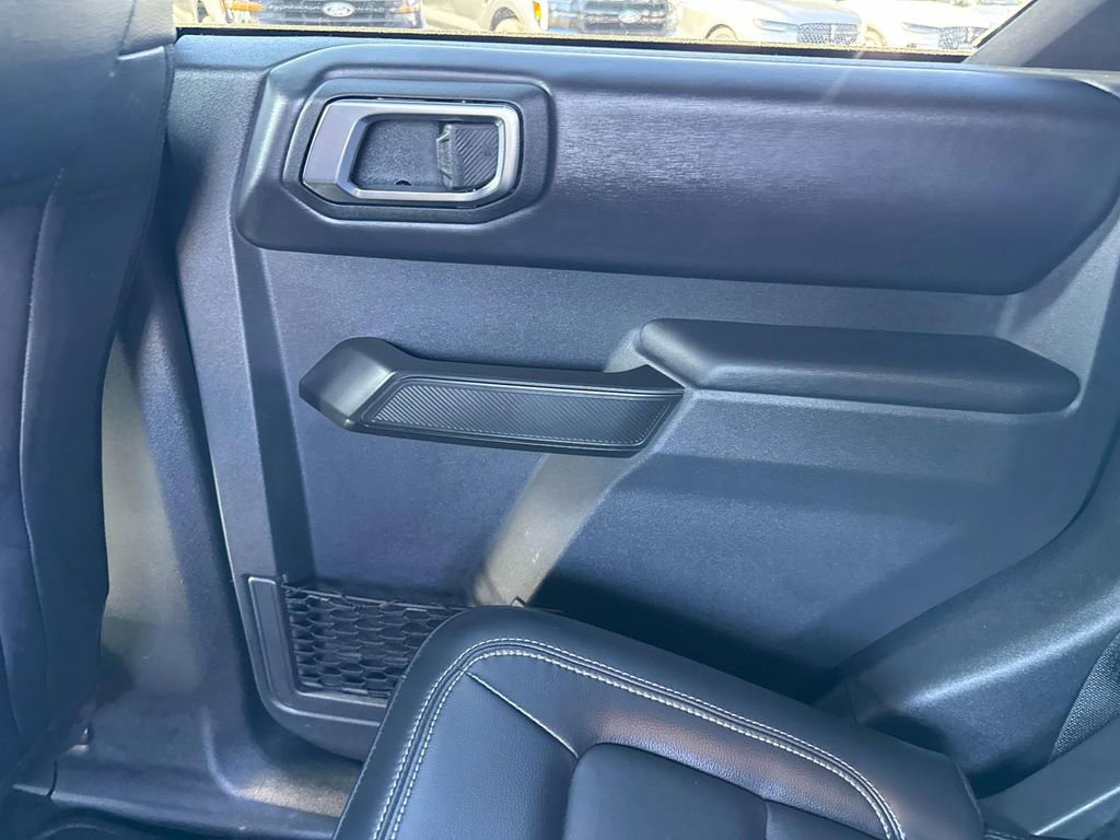 Certified 2025 Ford Bronco Outer Banks image 14