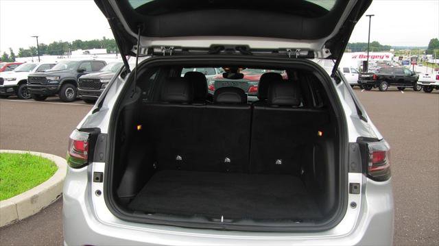 Certified 2025 Jeep Compass Limited w/ High Altitude Package AWD/4WD image 18
