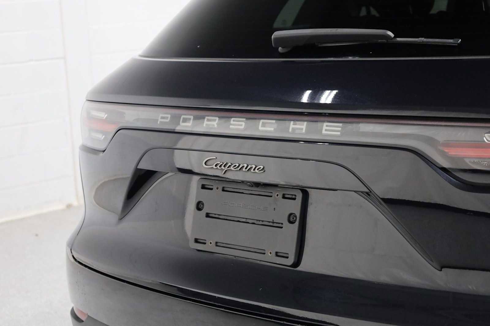 Used 2022 Porsche Cayenne image 8