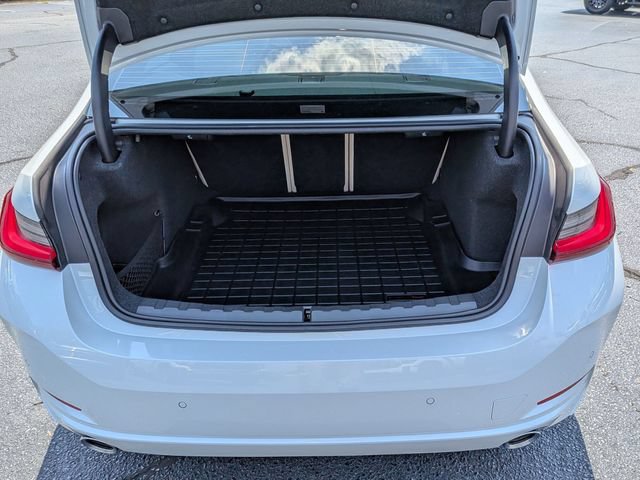 Used 2023 BMW 330i Sedan w/ Driving Assistance Package RWD image 34