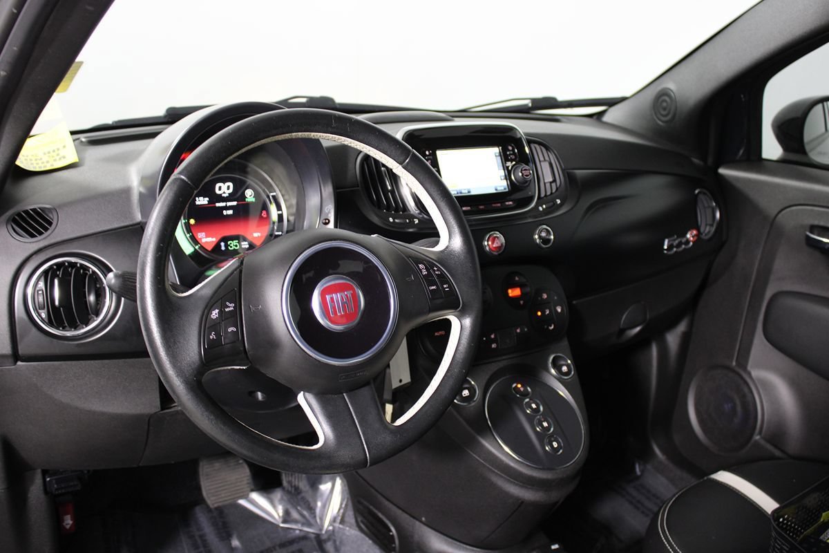 Used 2018 FIAT 500 e FWD image 11
