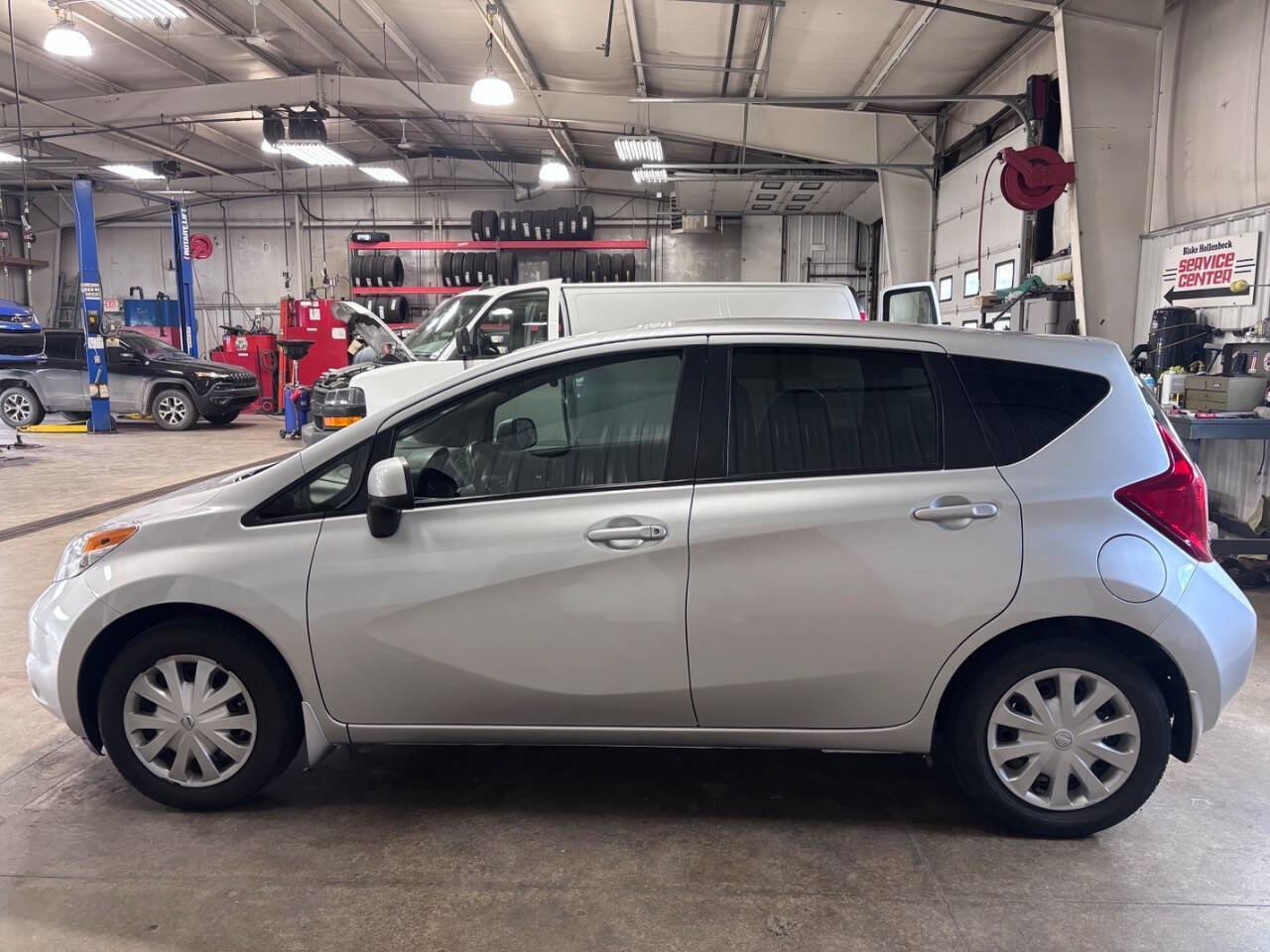 Used 2014 Nissan Versa Note SV FWD image 1