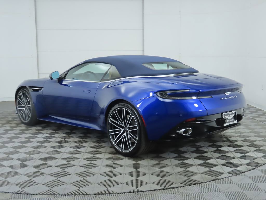 Used 2026 Aston Martin DB12 Convertible RWD image 15