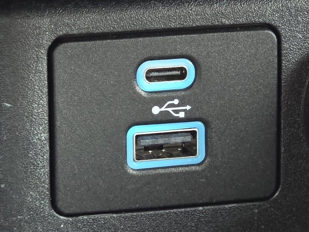 Used 2022 Ford Escape Titanium w/ Titanium Elite Package image 15