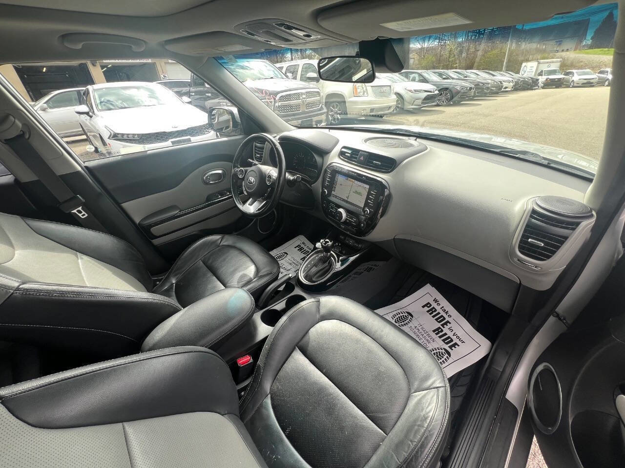 Used 2019 Kia Soul + w/ Primo Package image 16
