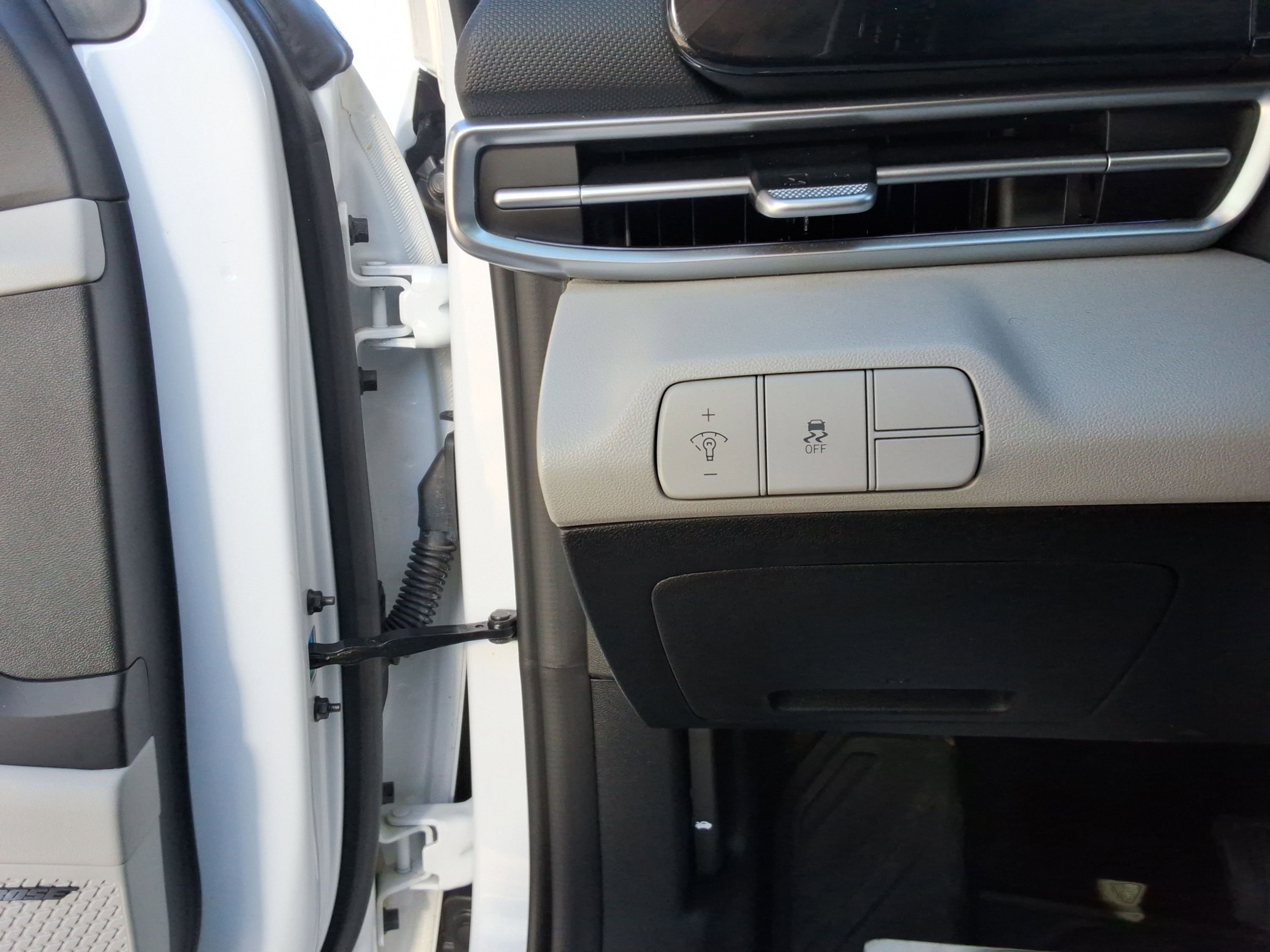 Used 2025 Hyundai Elantra Limited image 20