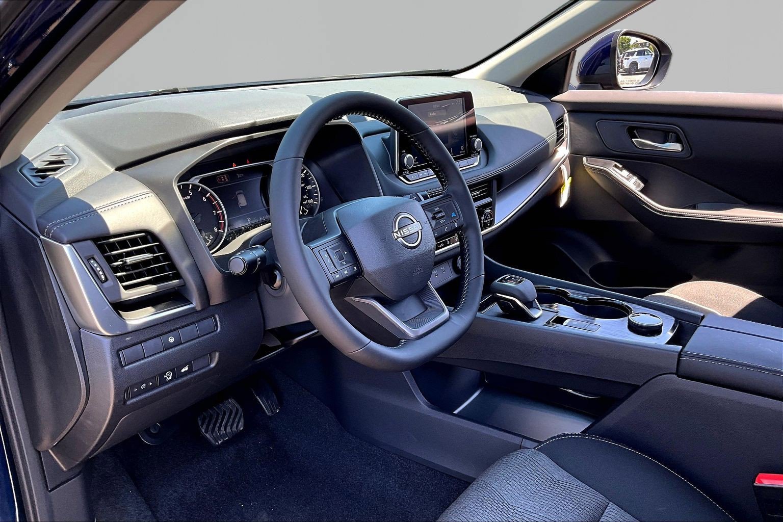 New 2026 Nissan Rogue SV w/ Cold Weather Package AWD/4WD image 15