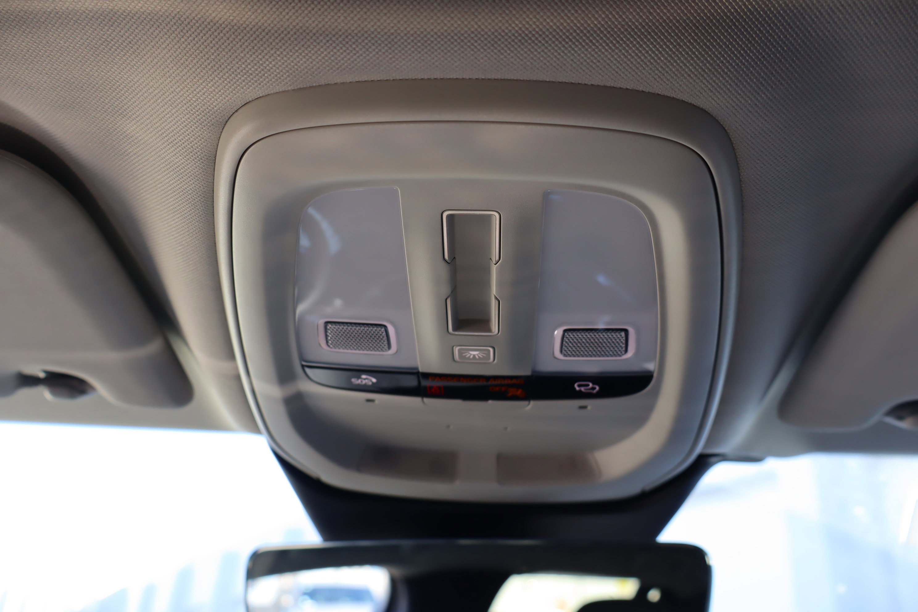 Used 2025 Volvo V60 B5 Cross Country Plus image 29