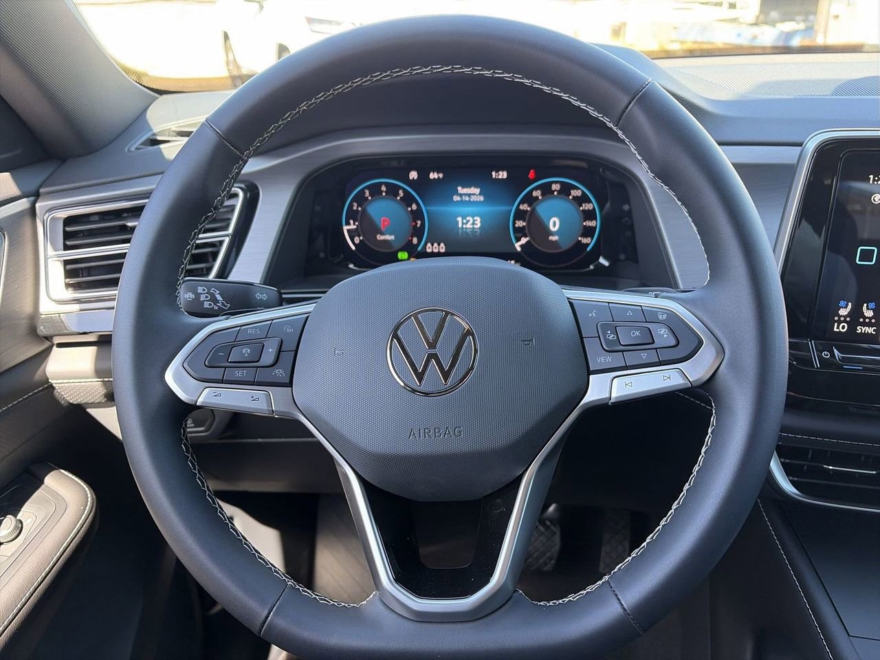 New 2026 Volkswagen Atlas Cross Sport SE AWD/4WD image 18