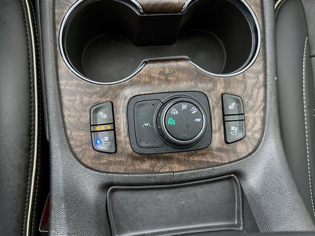 Used 2023 GMC Acadia Denali w/ Denali Ultimate Package AWD/4WD image 37