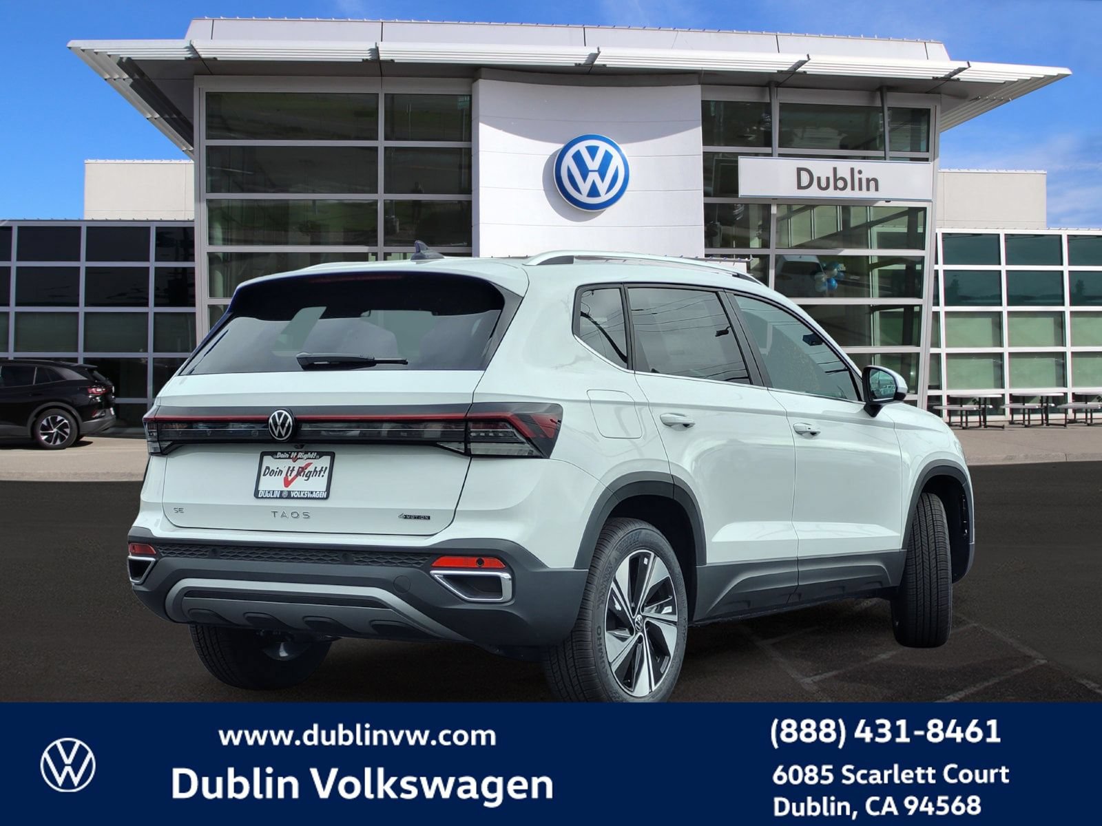 New 2025 Volkswagen Taos SE AWD/4WD image 4