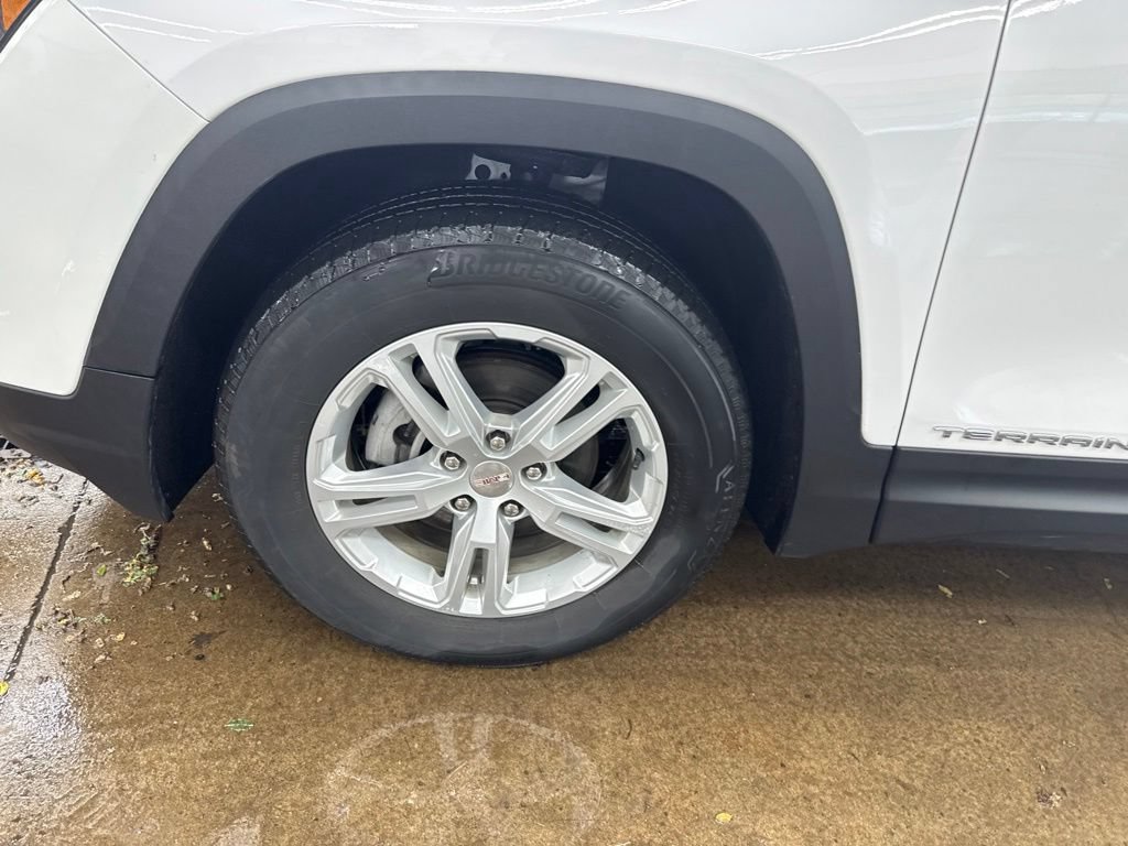 Used 2023 GMC Terrain SLE w/ Driver Convenience Package AWD/4WD image 11