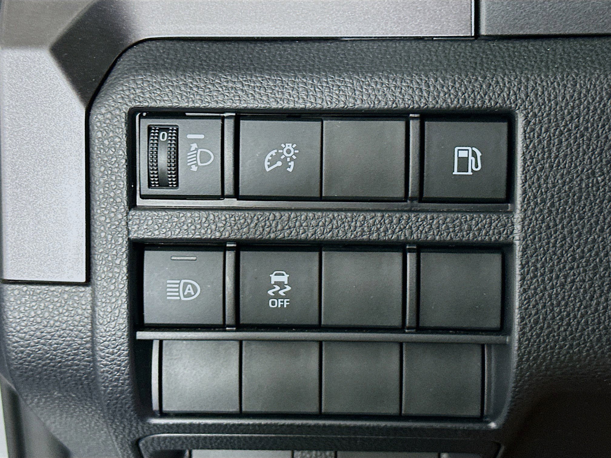 Used 2025 Toyota 4Runner SR5 image 17