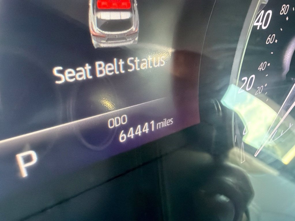 Used 2021 Toyota Highlander XLE AWD/4WD image 17