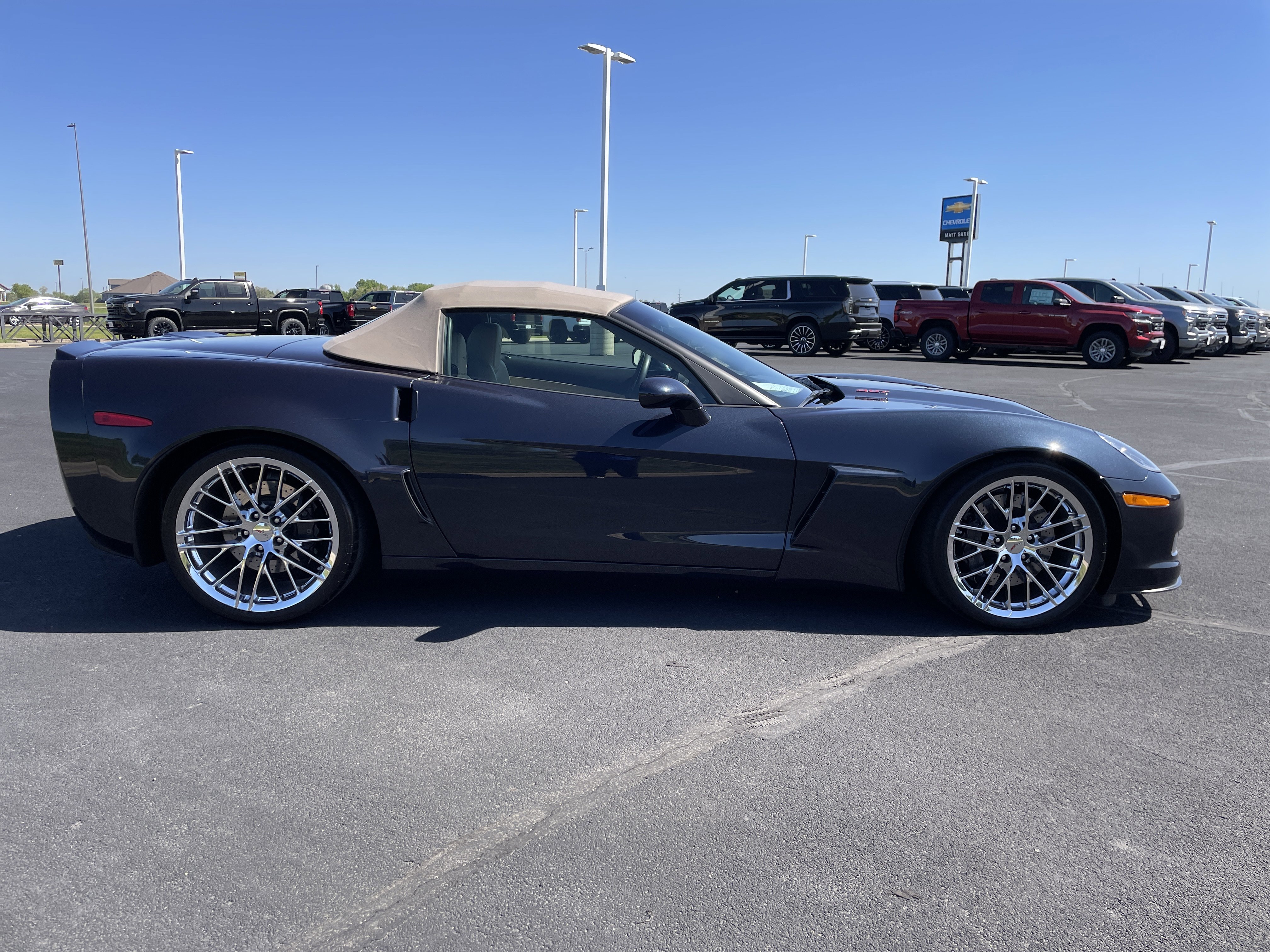 Used 2013 Chevrolet Corvette 427 w/ 1SB Preferred Equipment Group RWD image 6