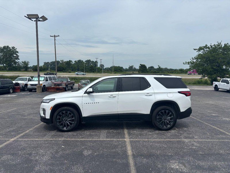 Certified 2023 Chevrolet Traverse RS FWD image 2