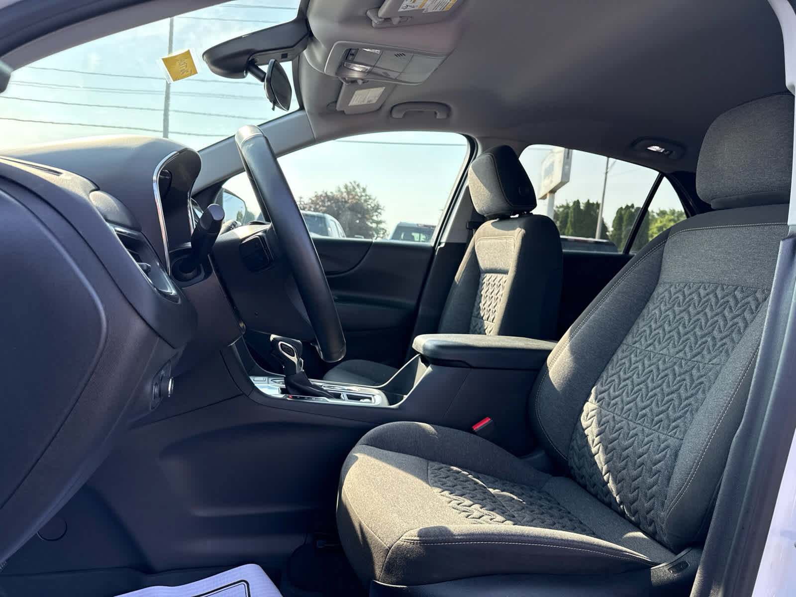 Certified 2024 Chevrolet Equinox LT FWD image 11
