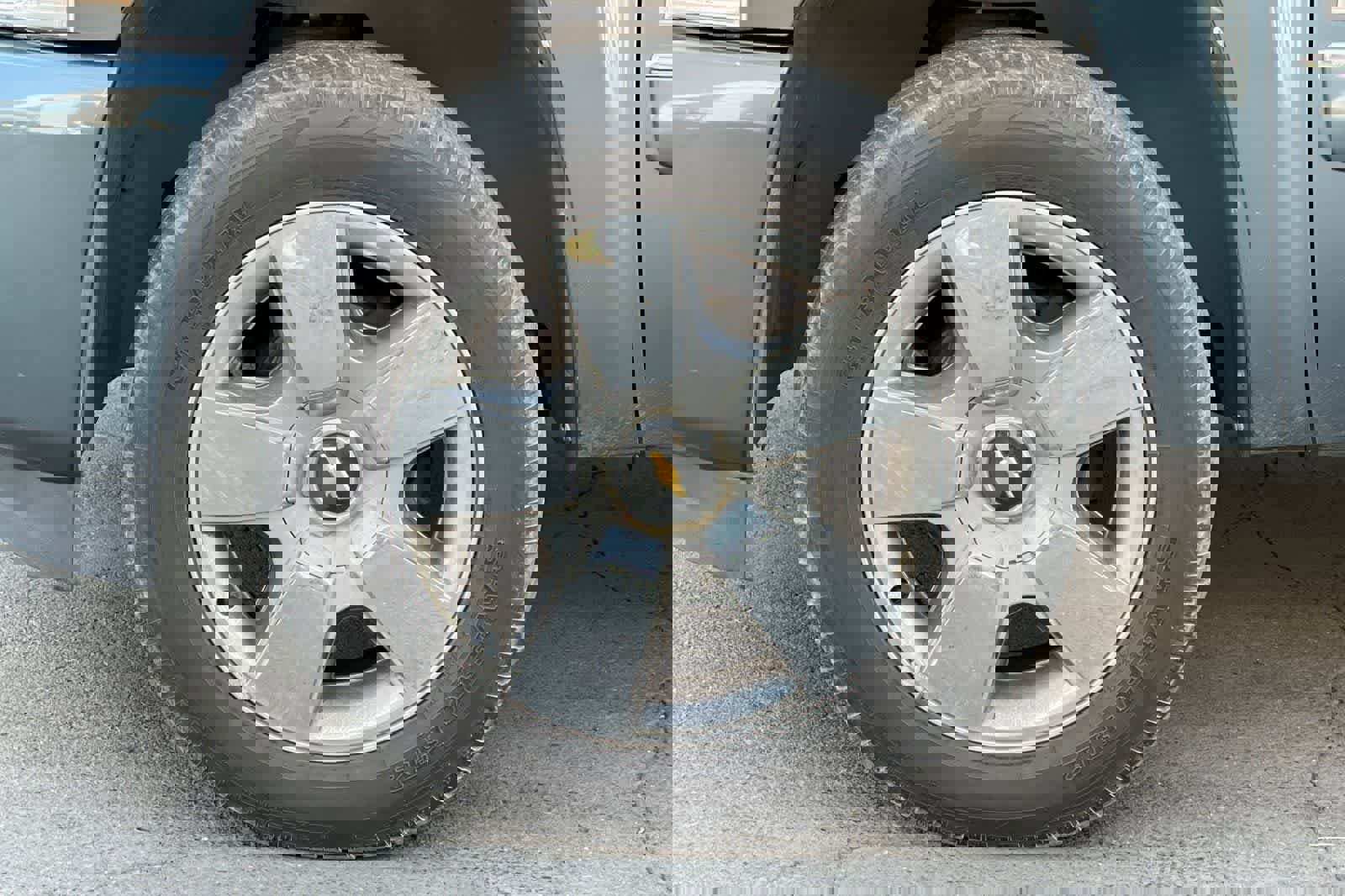 Used 2009 Chevrolet Silverado 1500 LT w/ Regional Value Package image 12