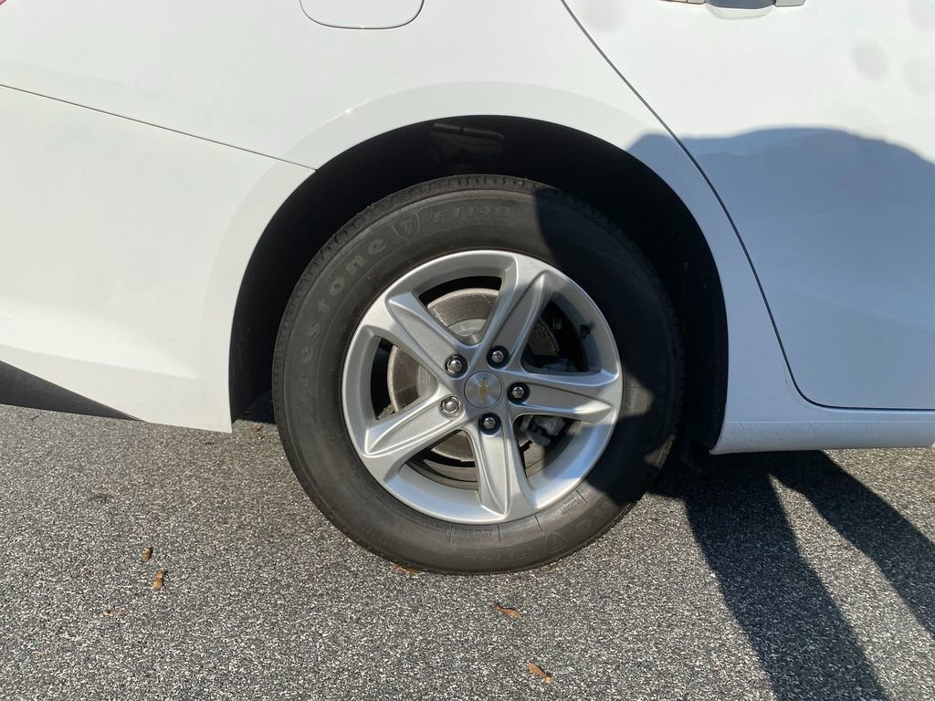 Used 2023 Chevrolet Malibu LS w/ Driver Confidence Package image 29