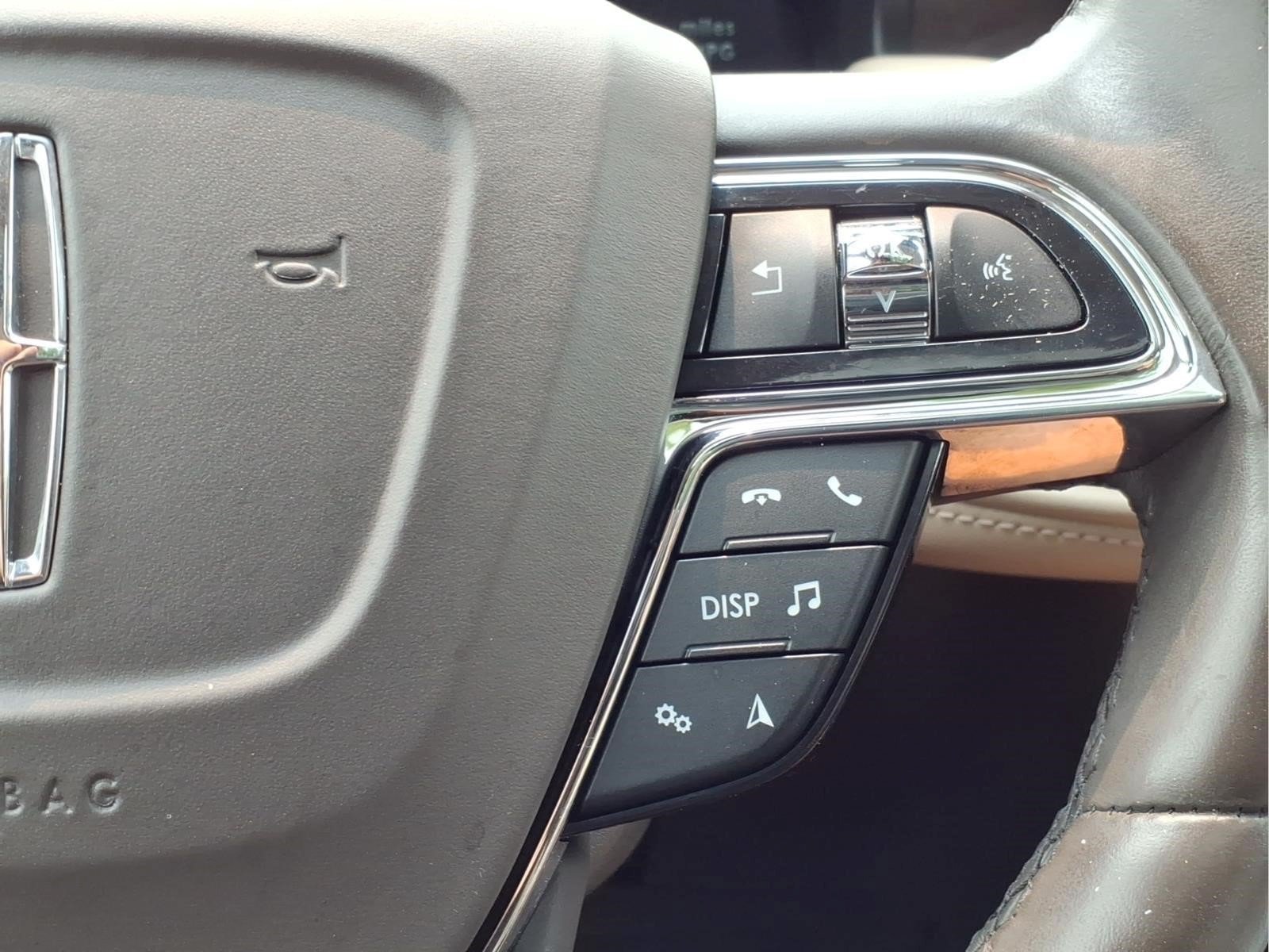 Used 2021 Lincoln Nautilus Reserve AWD/4WD image 22