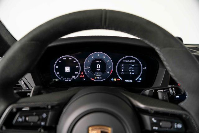 Used 2025 Porsche 911 Carrera GTS image 18