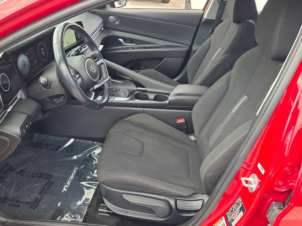 Used 2023 Hyundai Elantra SEL w/ Convenience Package FWD image 29