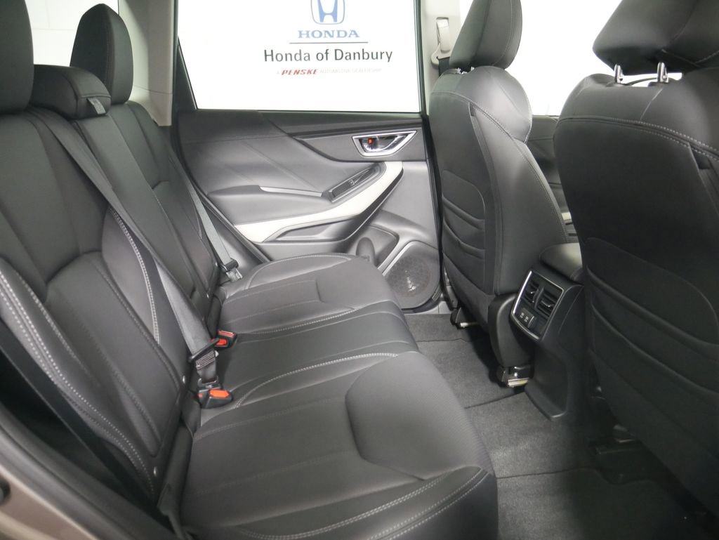 Used 2023 Subaru Forester Limited image 8