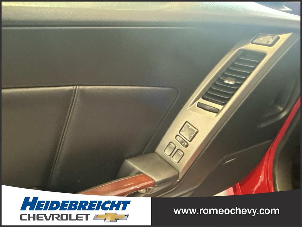 Used 2007 Cadillac XLR RWD image 17