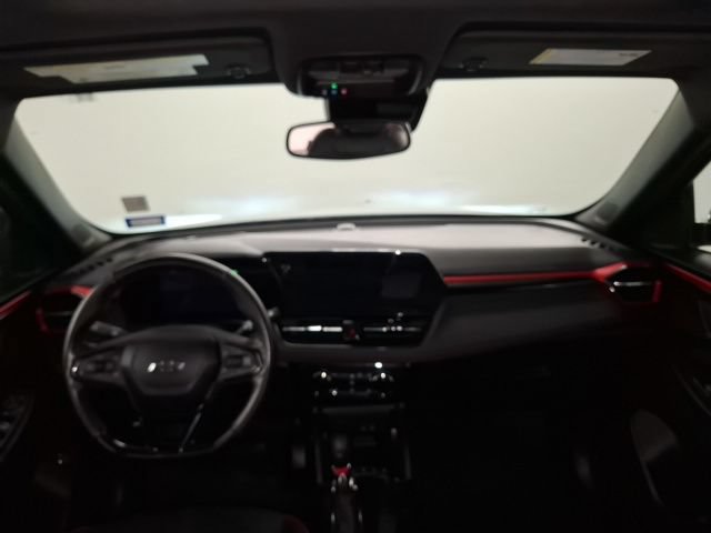 Used 2024 Chevrolet TrailBlazer RS w/ Convenience Package FWD image 12