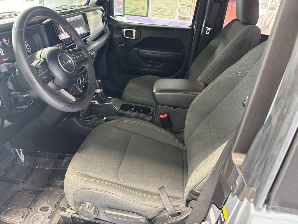 Used 2024 Jeep Wrangler Sport AWD/4WD image 12