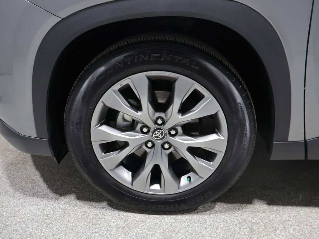 Certified 2025 Toyota Grand Highlander FWD image 8