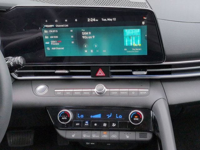 New 2026 Hyundai Elantra Limited FWD image 17