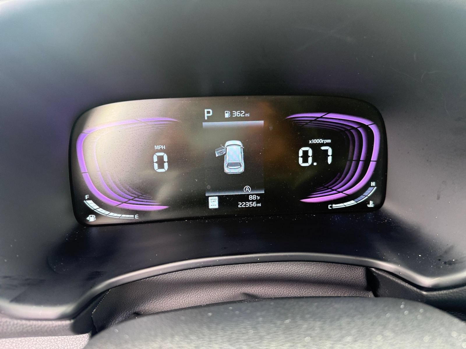 Used 2025 Kia Soul LX w/ LX Technology Package FWD image 38